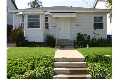 $3,000/mo – Manhattan Beach <br> Listing & Selling Agent